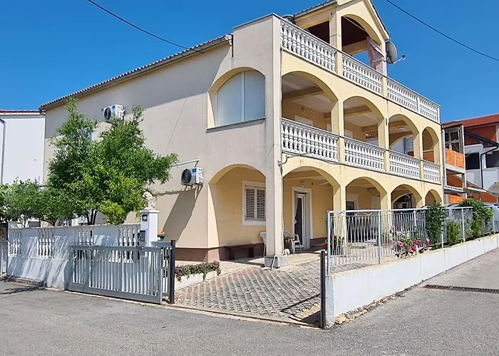 Zd Living 3 Sterne In Apartment Zadar